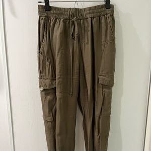 Dress forum jogger